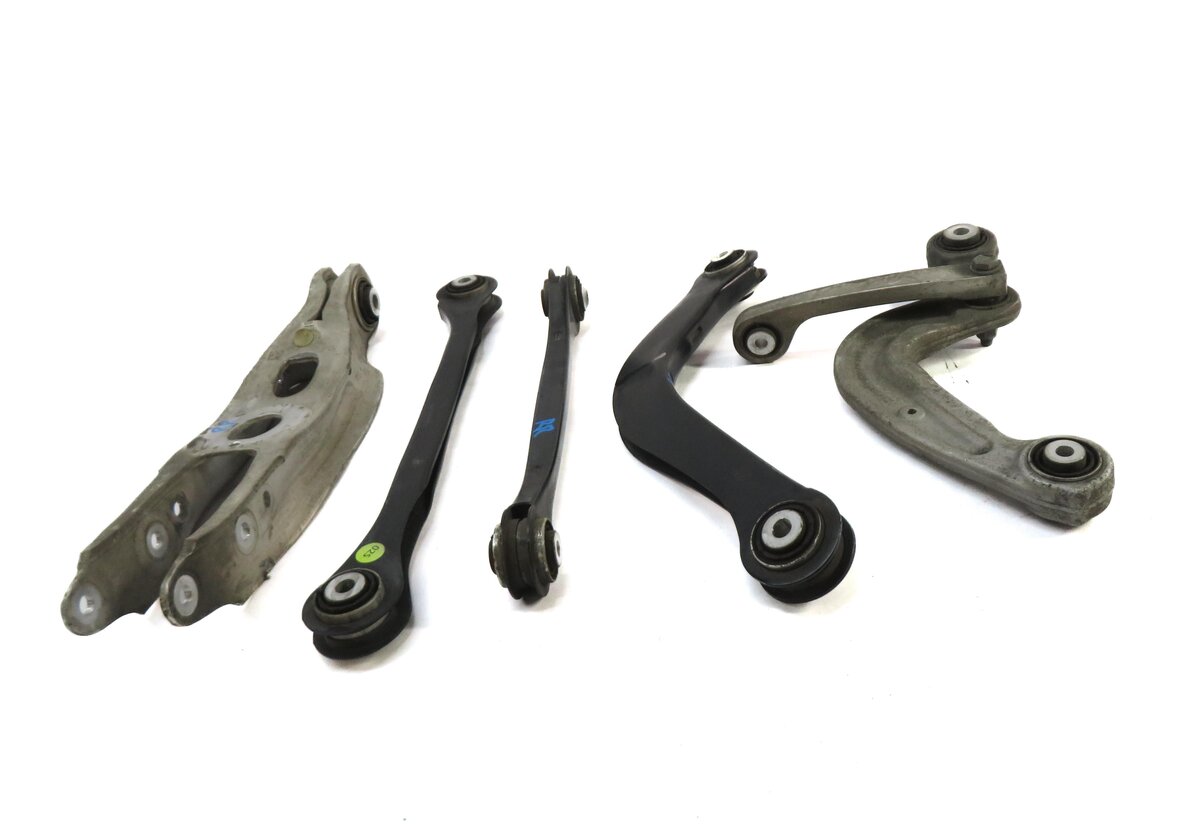 Thumbnail 2: 2017-2019 AUDI A4 ALLROAD (B9 8W) RIGHT PASSENGER REAR CONTROL ARM SET