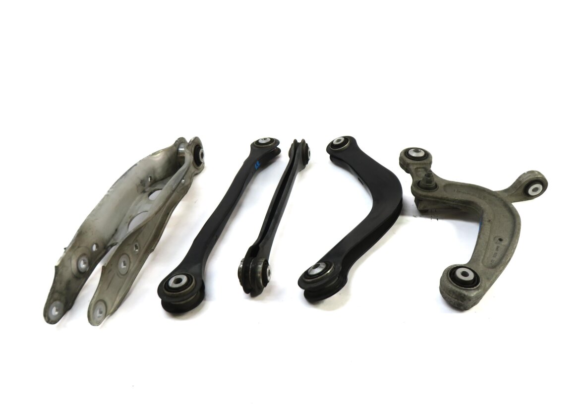Thumbnail 3: 2017-2019 AUDI A4 ALLROAD (B9 8W) RIGHT PASSENGER REAR CONTROL ARM SET