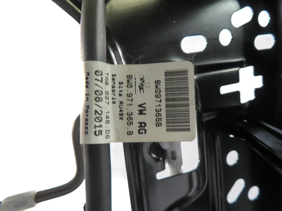 Thumbnail 7: 17-19 AUDI A4 (B9 8W) LEFT FRONT DRIVER MEMORY SEAT TRACK w/ MOTORS (NON SPORT)