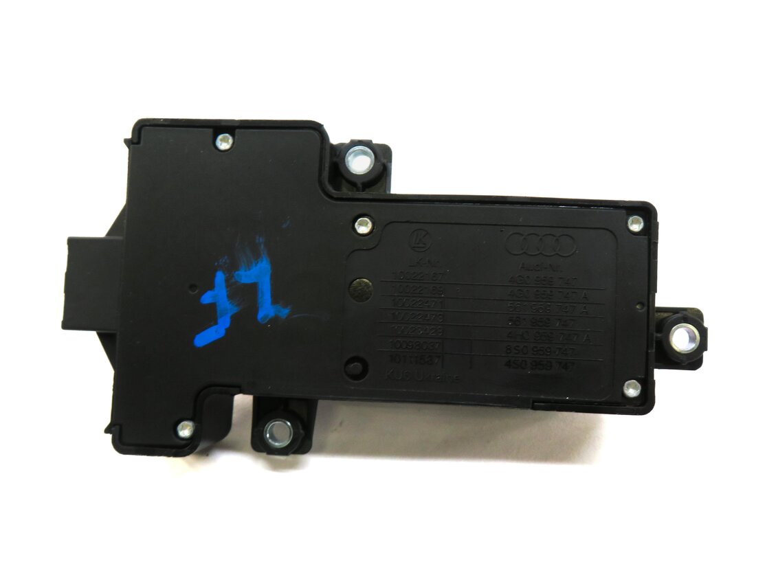 Thumbnail 6: 2017 AUDI A4 (B9 8W) LEFT FRONT DRIVER SEAT ADJUSTMENT SWITCH BUTTON