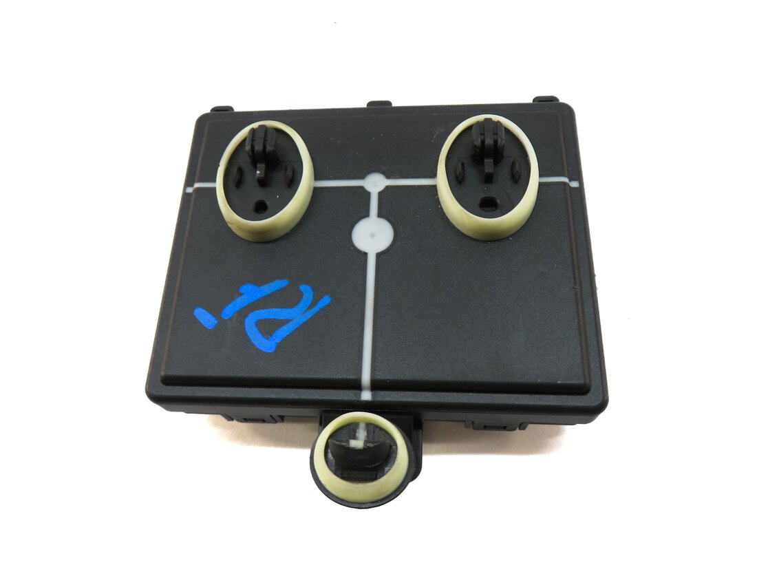 Thumbnail 3: 2017 AUDI A4 (B9 8W) RIGHT FRONT PASSENGER DOOR CONTROL MODULE