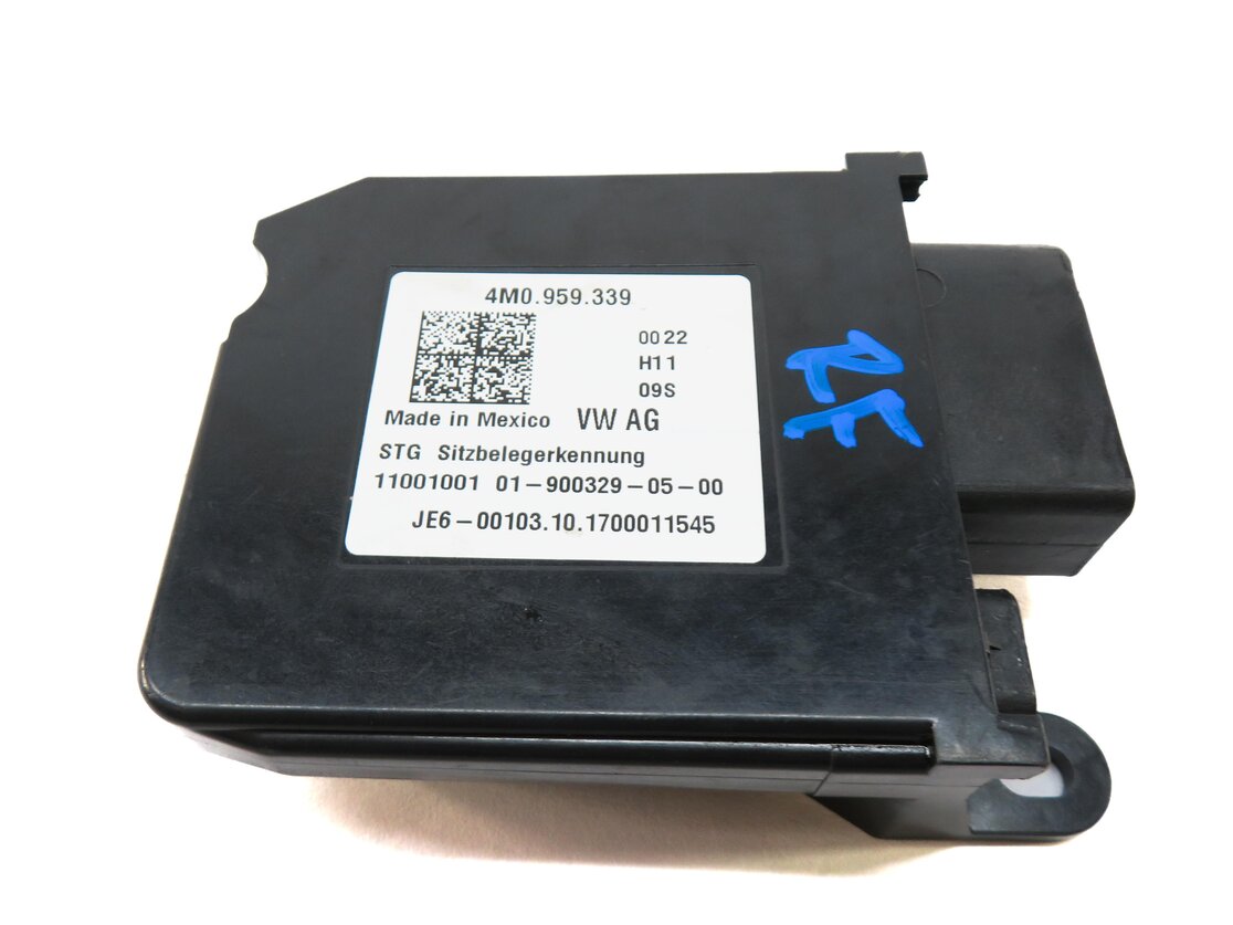 Thumbnail 2: 2017 AUDI A4 (B9 8W) RIGHT FRONT PASSENGER SEAT OCCUPANCY WEIGHT SENSOR MODULE