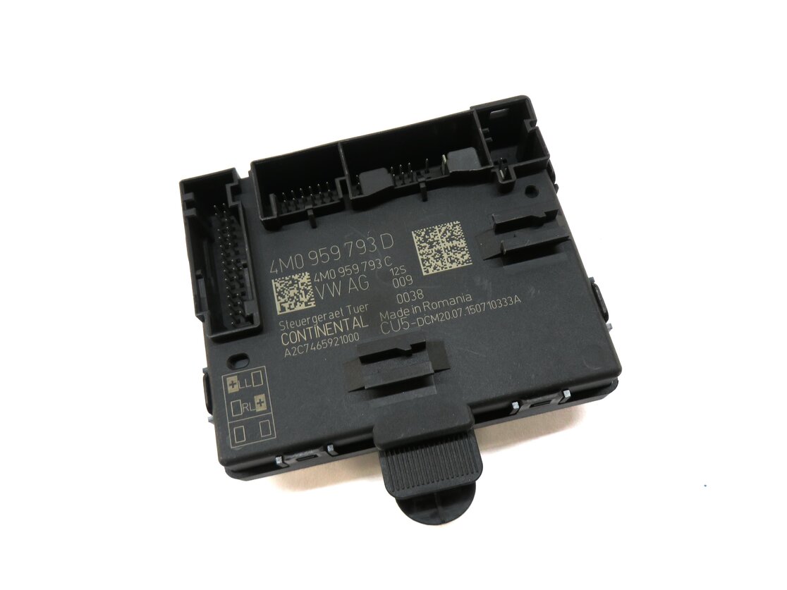 2017 AUDI A4 (B9 8W) LEFT FRONT DRIVER DOOR CONTROL MODULE