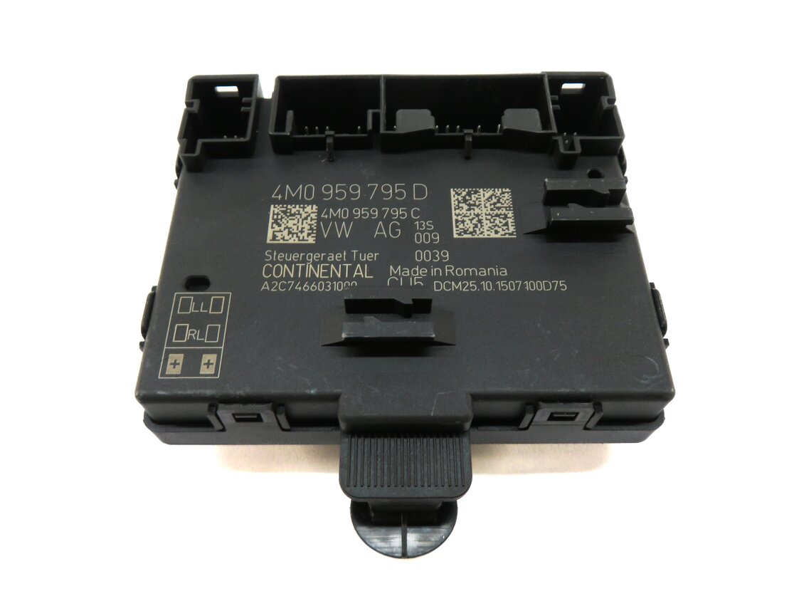 Thumbnail 2: 2017 AUDI A4 (B9 8W) RIGHT REAR DOOR CONTROL MODULE
