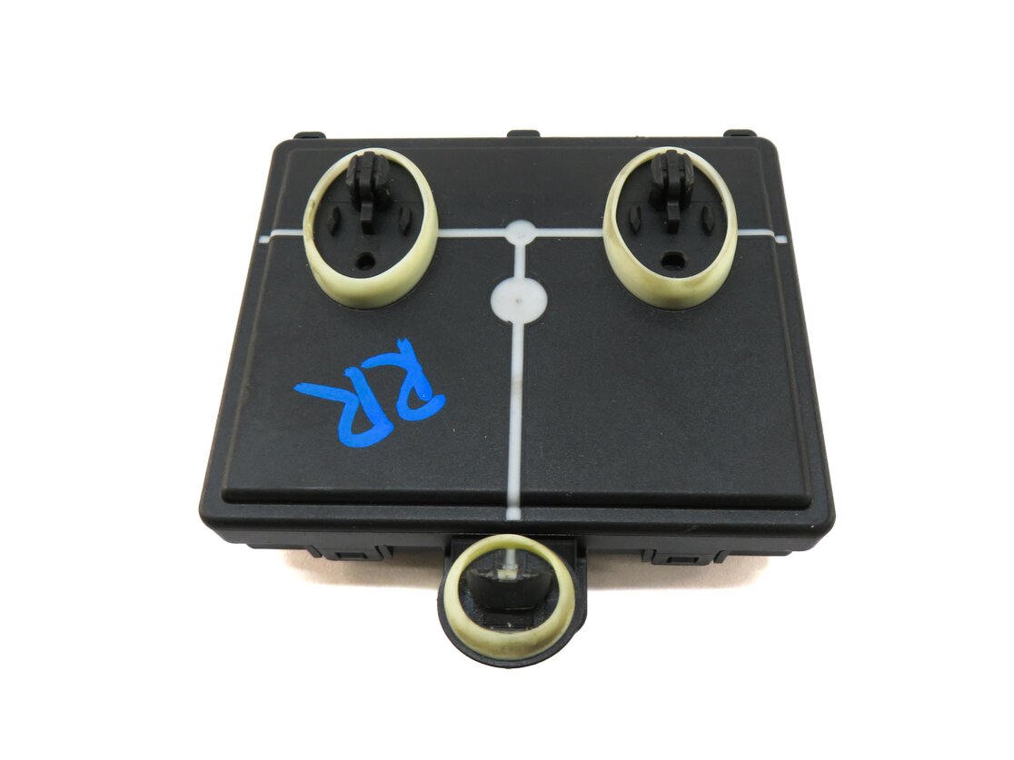 Thumbnail 3: 2017 AUDI A4 (B9 8W) RIGHT REAR DOOR CONTROL MODULE
