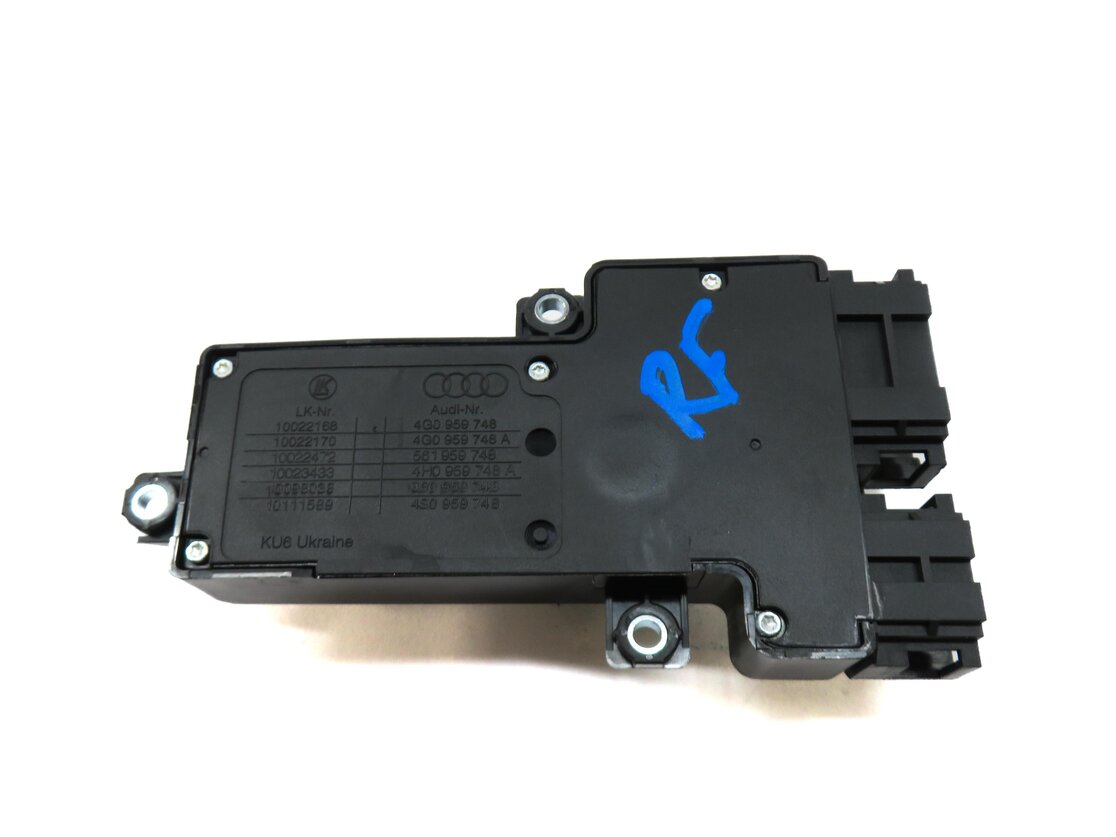 Thumbnail 4: 2017 AUDI A4 (B9 8W) RIGHT FRONT PASSENGER SEAT ADJUSTMENT SWITCH BUTTON