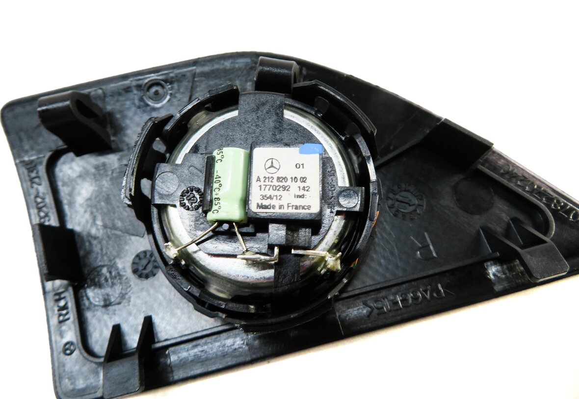 Thumbnail 14: 2013 MERCEDES E350 (A207) CONVERTIBLE HARMAN KARDON LOGIC 7 SPEAKER SET