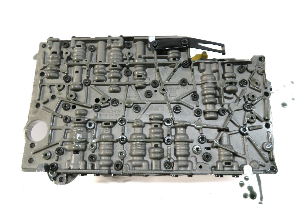 Thumbnail 4: 12-17 MB C350 E350 GLE350 GLK350 ML350 R350 SLK350 722.9 TRANSMISSION VALVE BODY