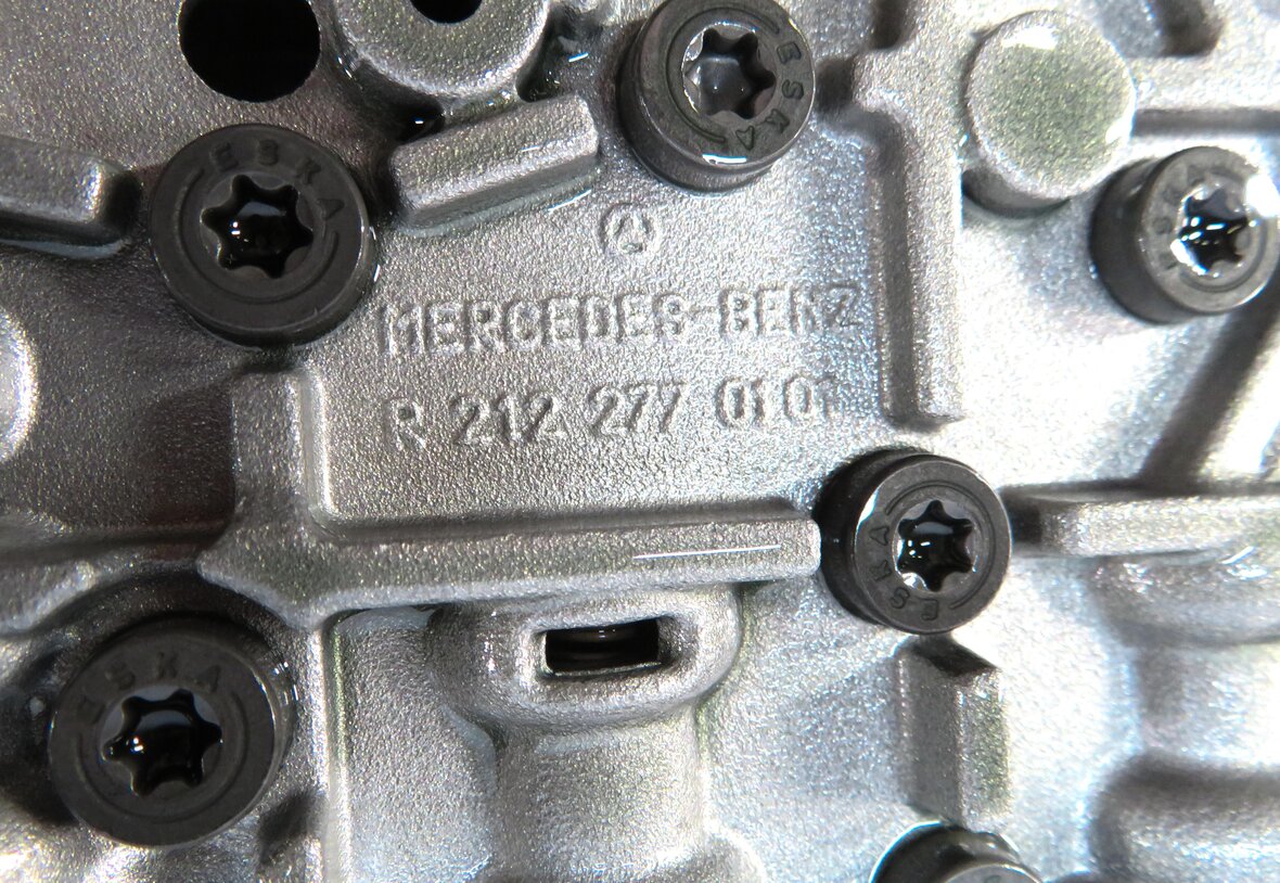 Thumbnail 7: 12-17 MB C350 E350 GLE350 GLK350 ML350 R350 SLK350 722.9 TRANSMISSION VALVE BODY