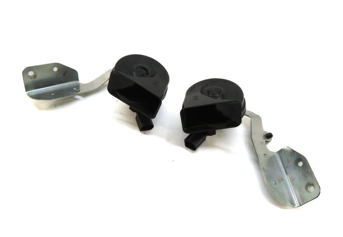 2012-2013 MERCEDES E350 (A207 C207 W207) HIGH & LOW NOTE HORN SET