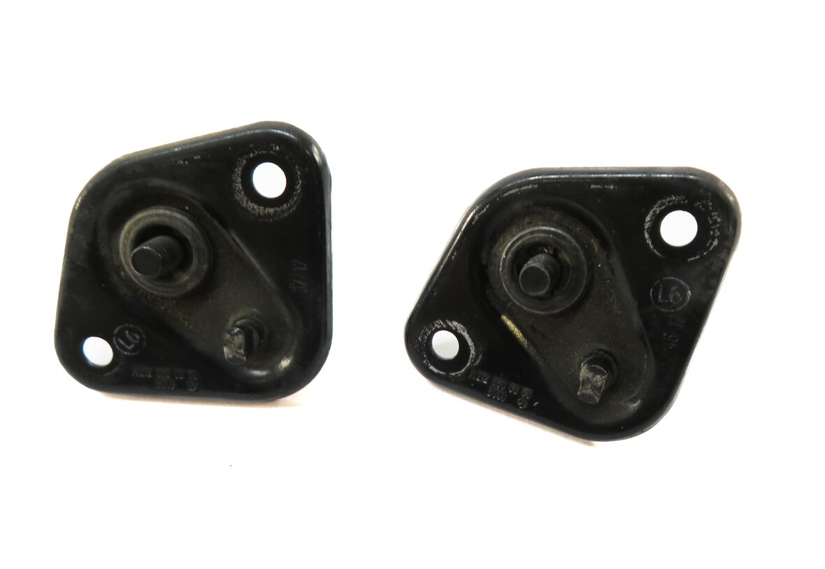 Thumbnail 4: 2013 MERCEDES E350 (A207) CONVERTIBLE HOOD SAFETY LATCH SET