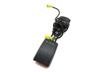 Thumbnail 1: 10-17 MERCEDES C250 C350 E350 E400 E550 (W205 W207) PASSENGER SEATBELT RECEIVER