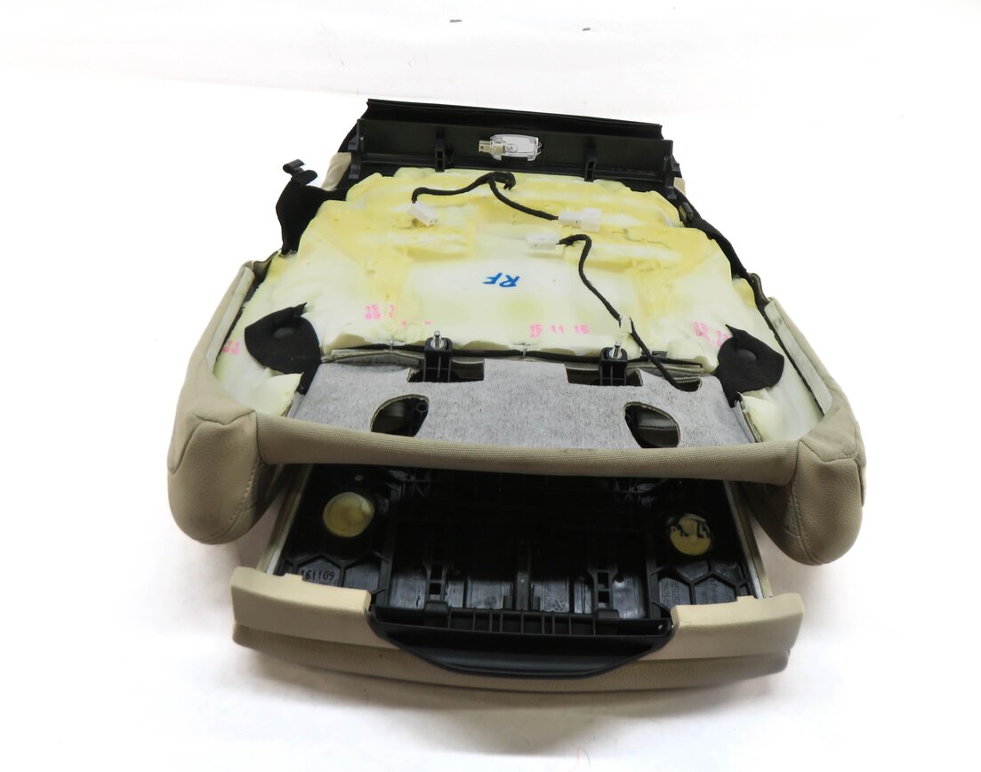 Thumbnail 4: 16-20 MERCEDES GLA250 (X156) PASSENGER LOWER BOTTOM HEATED SEAT CUSHION (BEIGE)