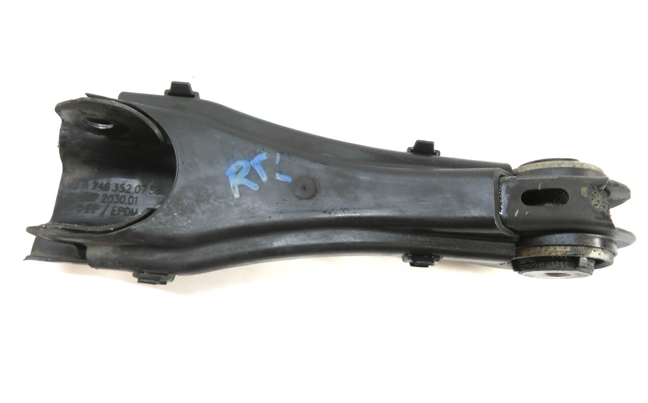 Thumbnail 4: 2017 MERCEDES BENZ GLA250 (X156) RIGHT PASSENGER REAR CONTROL ARM SET