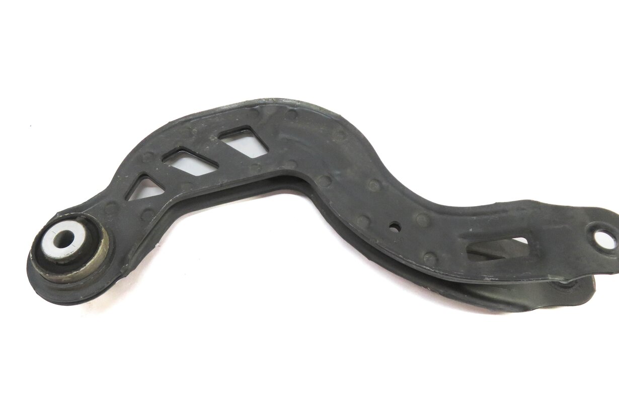 Thumbnail 7: 2017 MERCEDES BENZ GLA250 (X156) RIGHT PASSENGER REAR CONTROL ARM SET