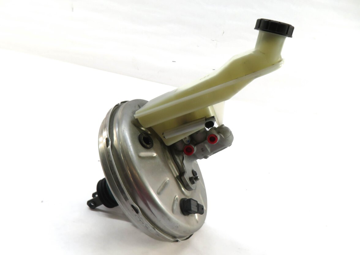 13-20 MERCEDES B CLA GLA (C117 W246 X156) POWER BRAKE BOOSTER w/ MASTER CYLINDER