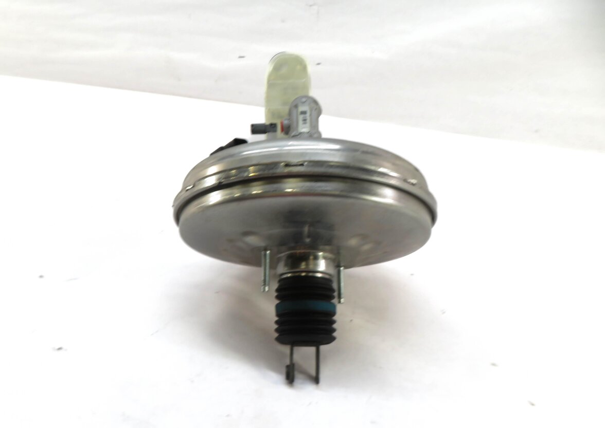 Thumbnail 5: 13-20 MERCEDES B CLA GLA (C117 W246 X156) POWER BRAKE BOOSTER w/ MASTER CYLINDER