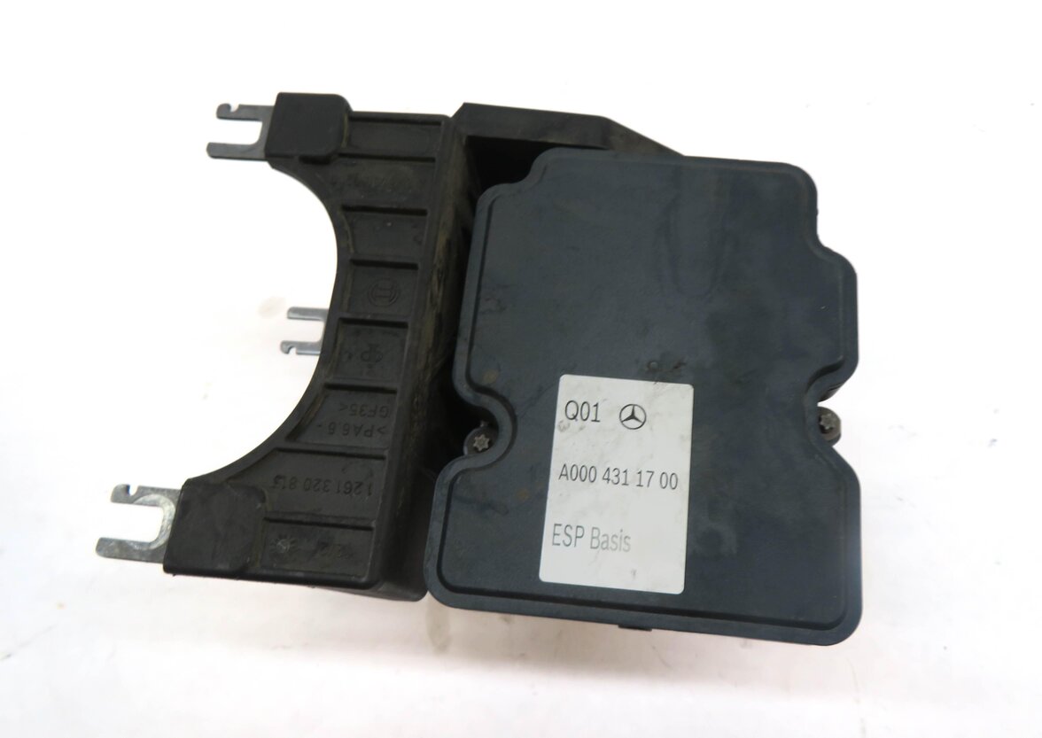 Thumbnail 3: 2015-2020 MERCEDES GLA250 (X156) ABS ANTI LOCK BRAKE PUMP w/ MODULE