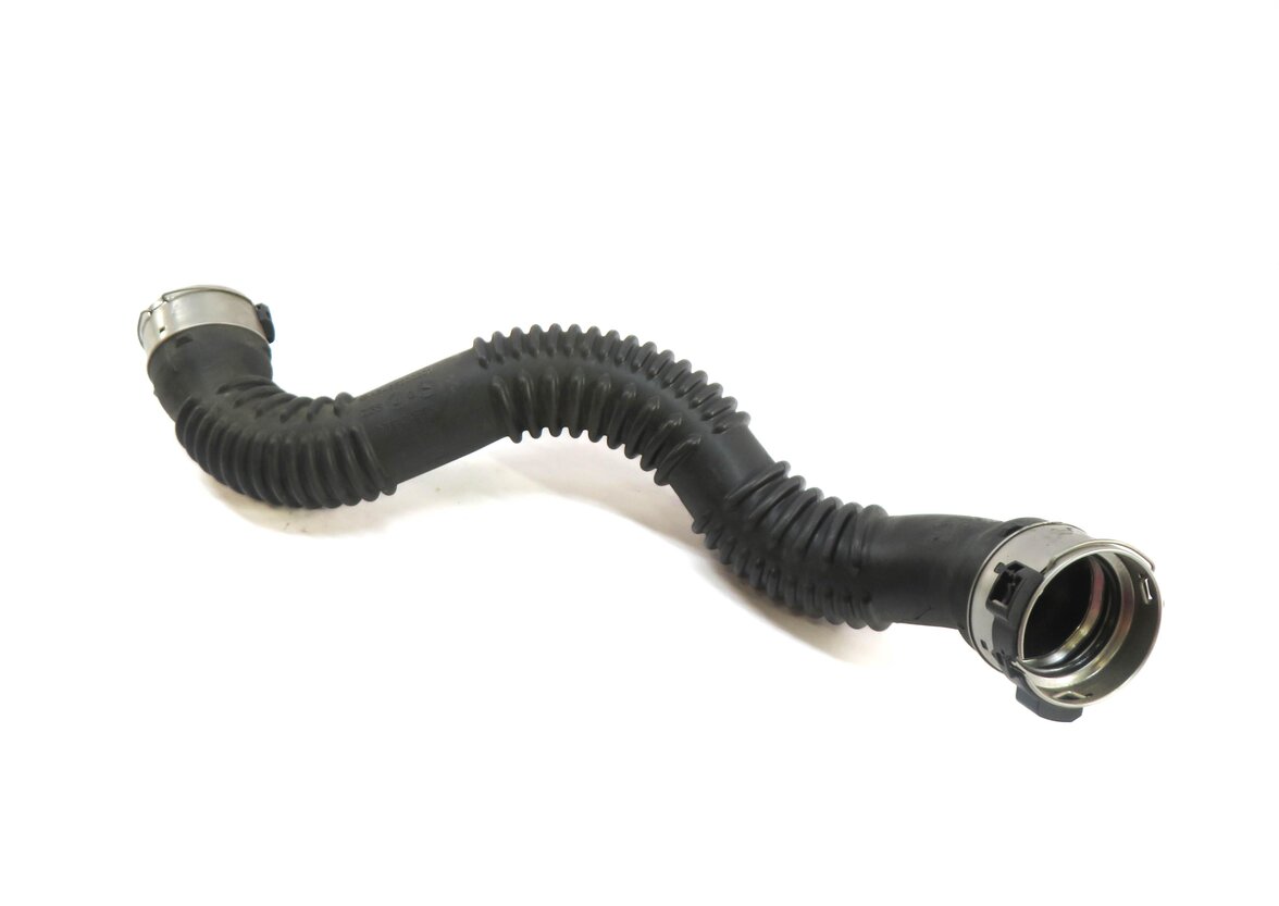 2017 MERCEDES GLA250 (X156) 2.0L M270 ENGINE LEFT INTERCOOLER HOSE PIPE