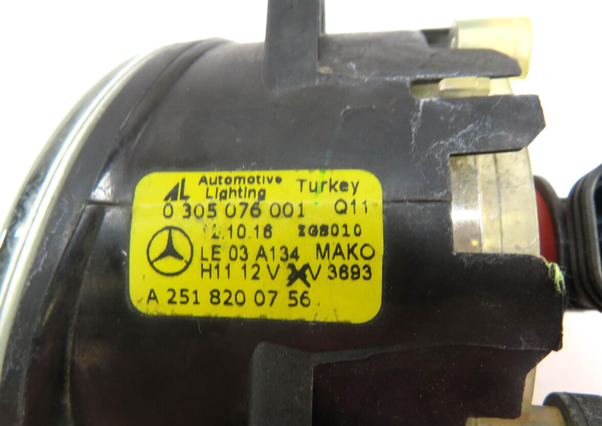 Thumbnail 5: 06-13 MERCEDES B C CL GL GLA ML S CLS (X164 X204 W164 W221) LEFT FOGLIGHT LAMP
