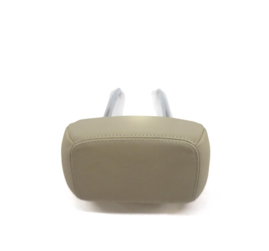 Thumbnail 4: 2017 MERCEDES GLA250 (X156) REAR SEAT CENTER HEADREST HEAD REST (BEIGE 105A)