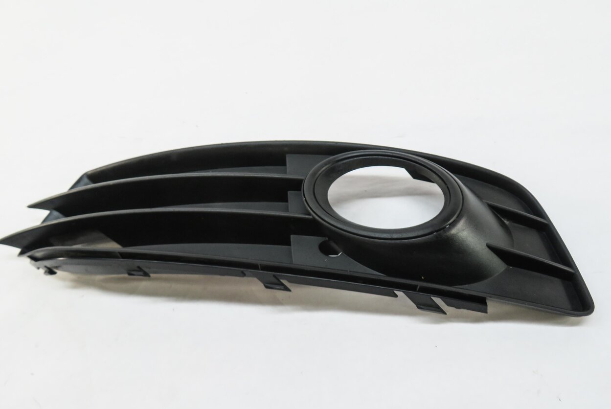 Thumbnail 3: 2009-2013 AUDI A3 (8P) LEFT FRONT DRIVER FOGLIGHT GRILLE TRIM