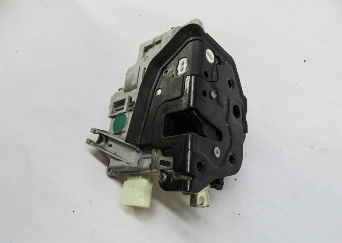 Thumbnail 3: 2006-2015 AUDI A3 A6 S6 R8 S8 (8P C6 D3) RIGHT FRONT PASSENGER DOOR LOCK LATCH