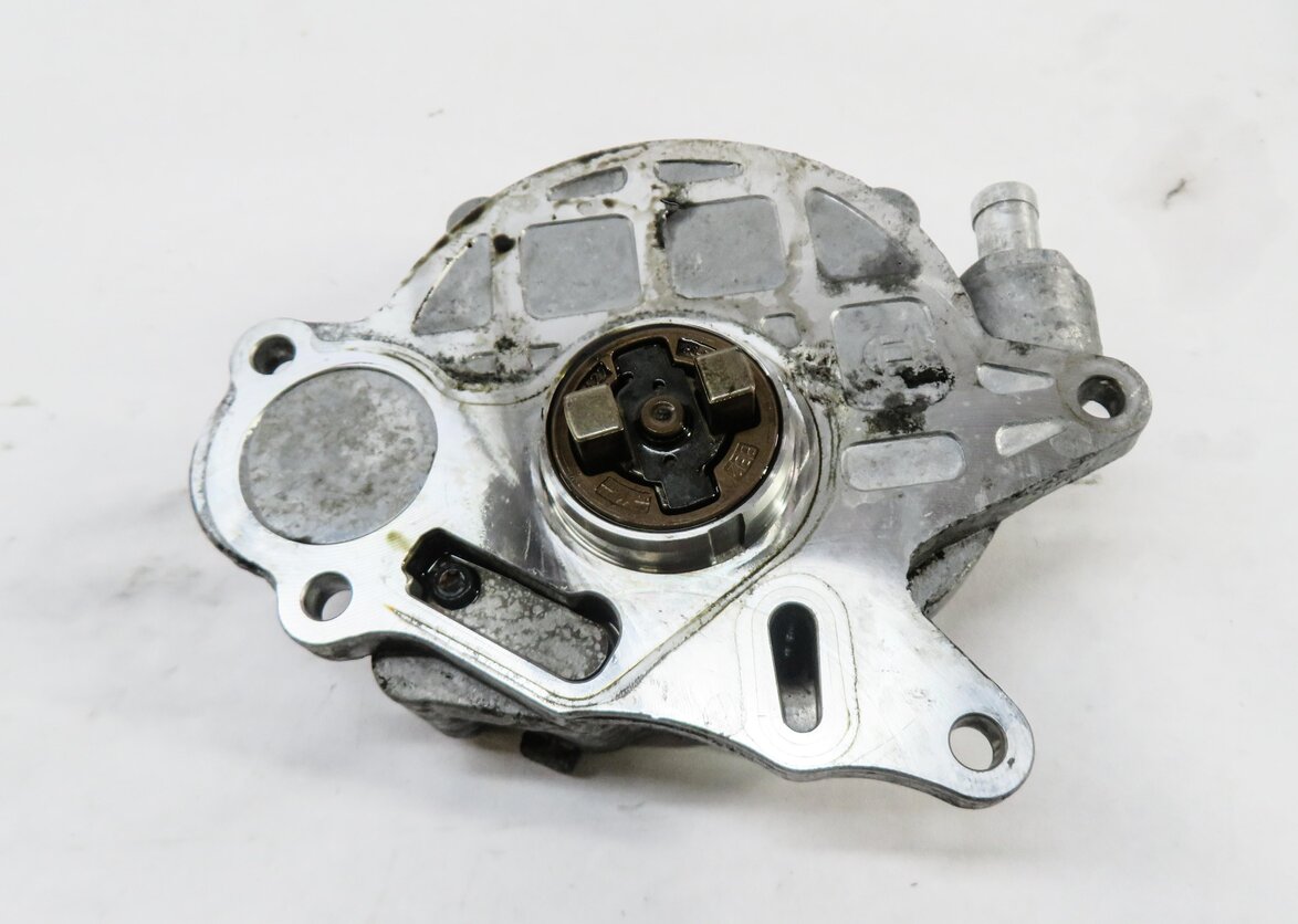 Thumbnail 5: 2012 AUDI A3 (8V) 2.0L CBEA TURBO DIESEL ENGINE BRAKE VACUUM PUMP