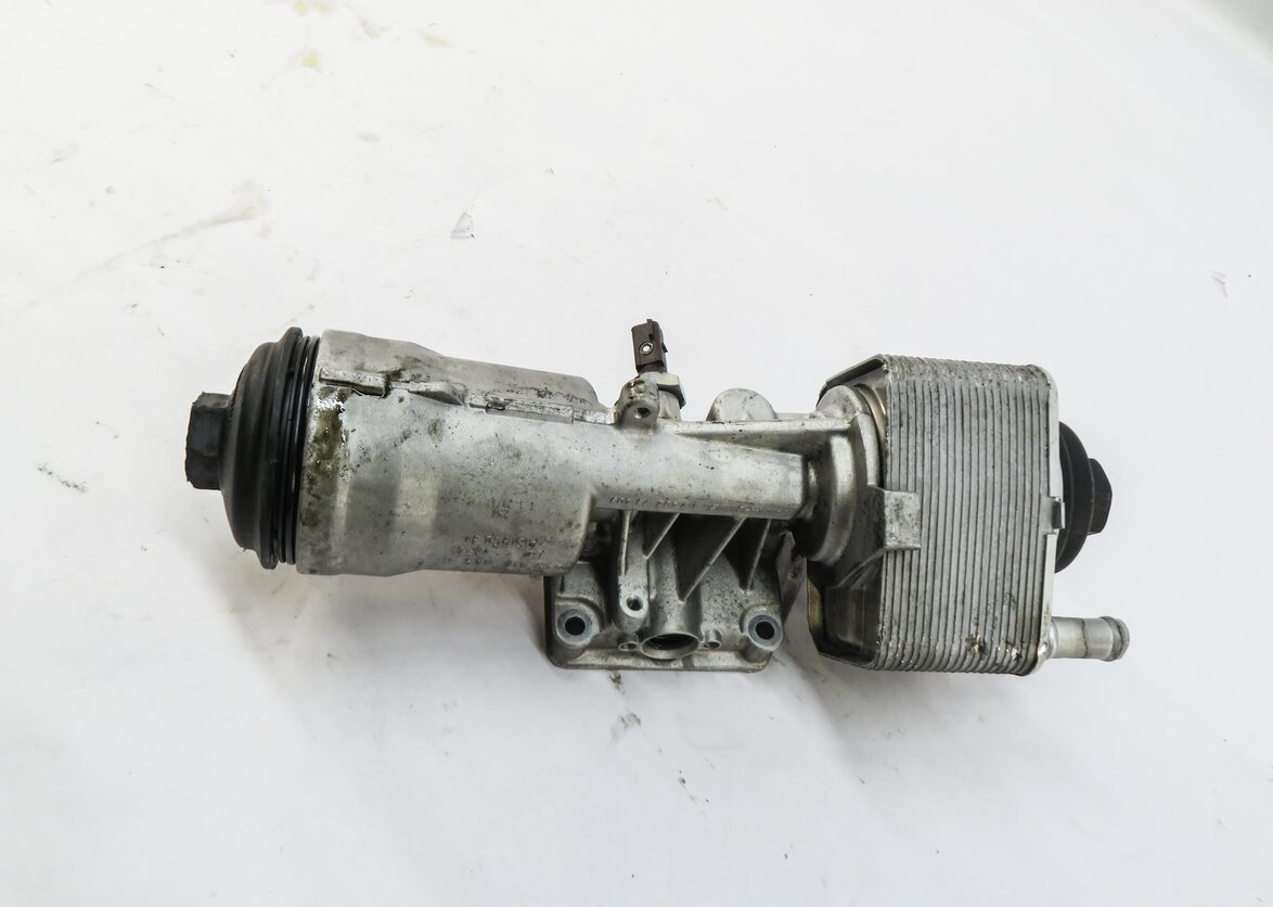Thumbnail 2: 2012 AUDI A3 (8V) 2.0L CBEA TURBO DIESEL ENGINE OIL FILTER HOUSING w/ COOLER
