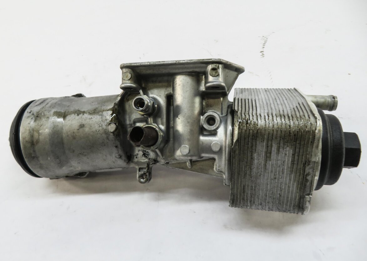Thumbnail 6: 2012 AUDI A3 (8V) 2.0L CBEA TURBO DIESEL ENGINE OIL FILTER HOUSING w/ COOLER