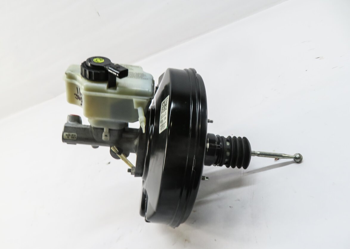 Thumbnail 2: 2012 AUDI A3 (8V) DIESEL POWER BRAKE BOOSTER w/ MASTER CYLINDER