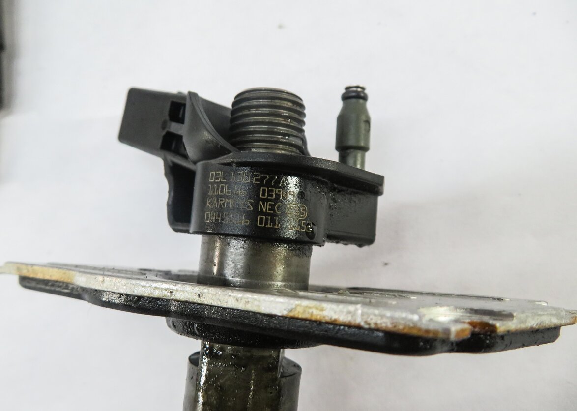 Thumbnail 4: Misc Fuel Injection Parts AUDI A3 10 11 12 13