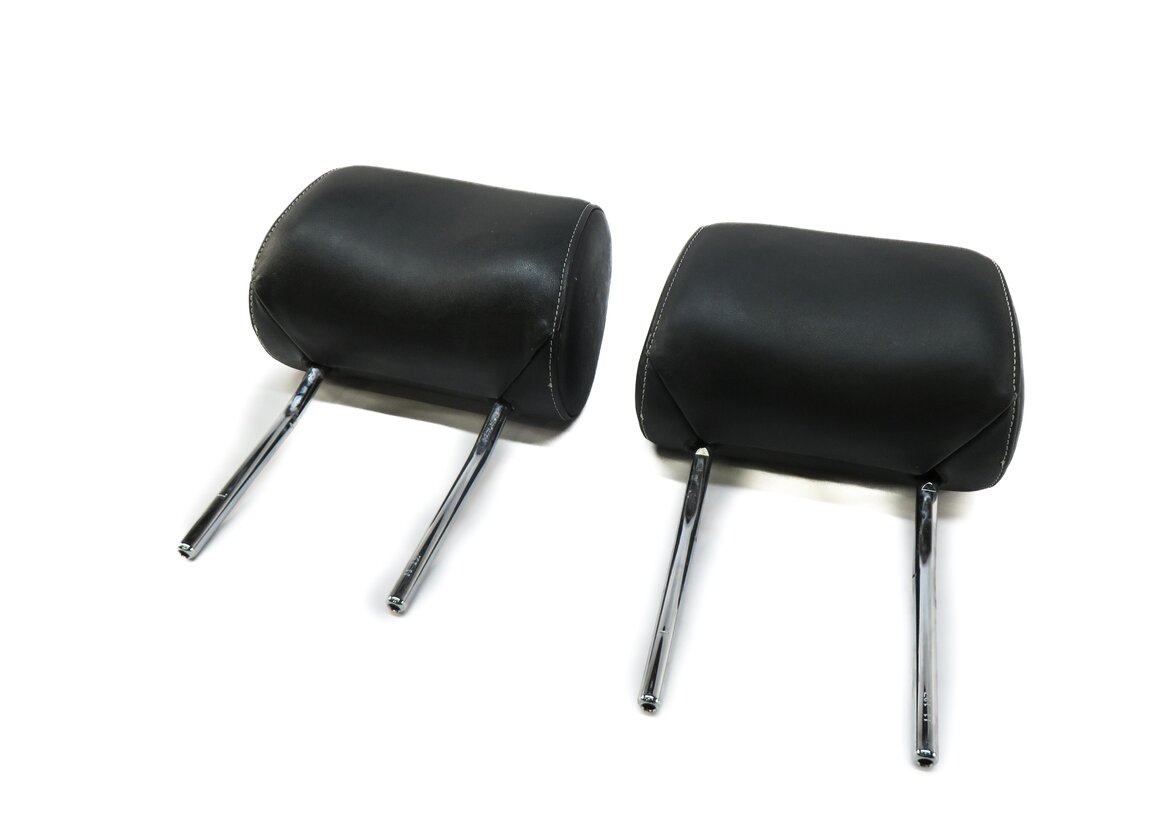 2012 AUDI A3 (8V) FRONT LEFT & RIGHT SEAT HEADREST SET (BLACK w/ SILVER STITCH)
