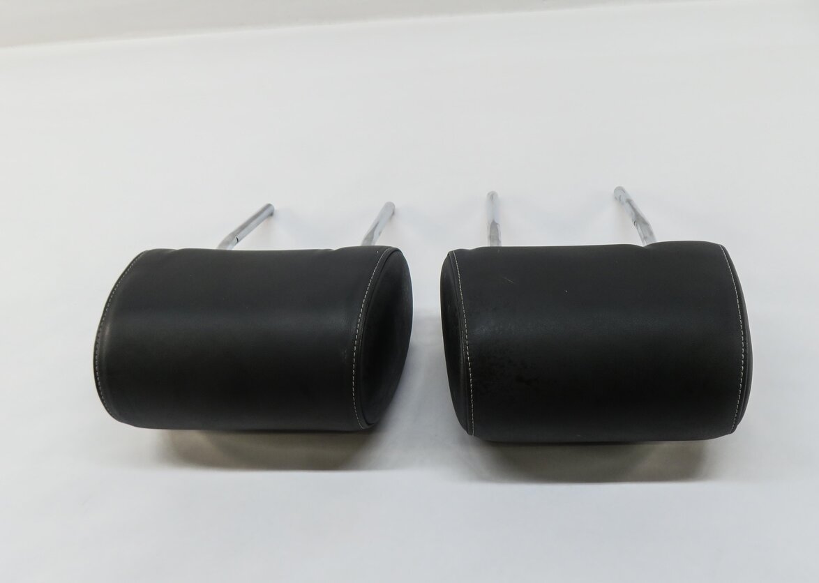 Thumbnail 4: 2012 AUDI A3 (8V) FRONT LEFT & RIGHT SEAT HEADREST SET (BLACK w/ SILVER STITCH)