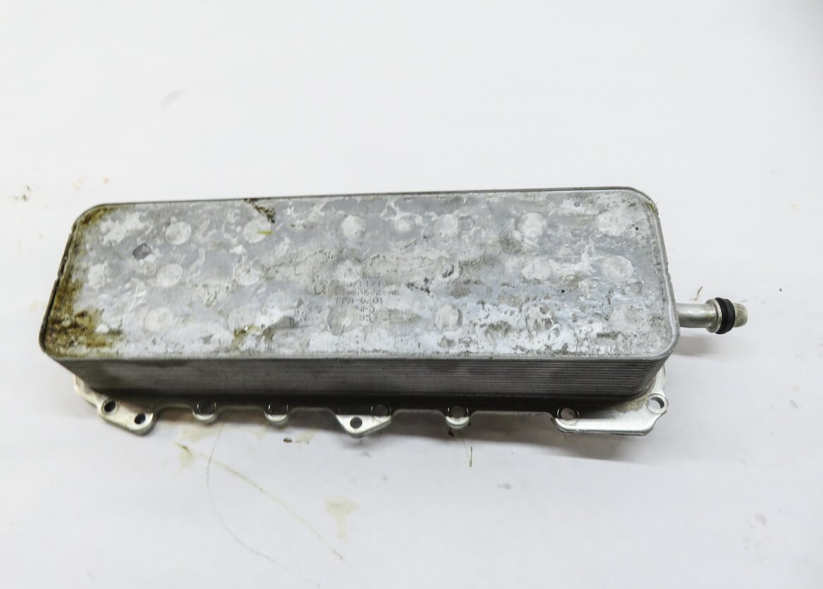 Thumbnail 2: 10-19 RANGE ROVER SPORT (L320 L322) 5.0L SUPERCHARGED ENGINE MOTOR OIL COOLER