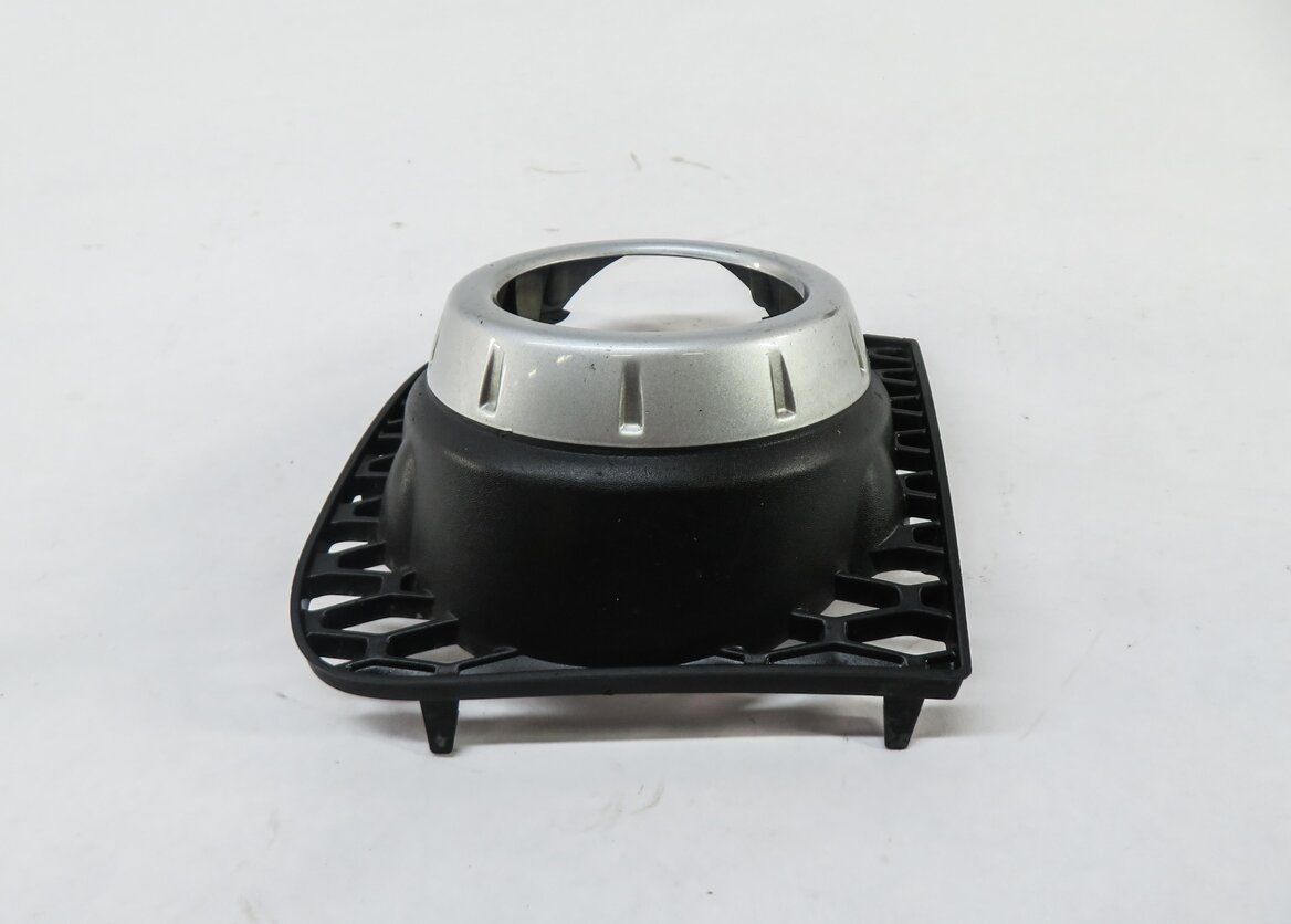 Thumbnail 3: 2011 RANGE ROVER (L322) RIGHT FRONT PASSENGER LOWER BUMPER FOGLIGHT GRILLE TRIM