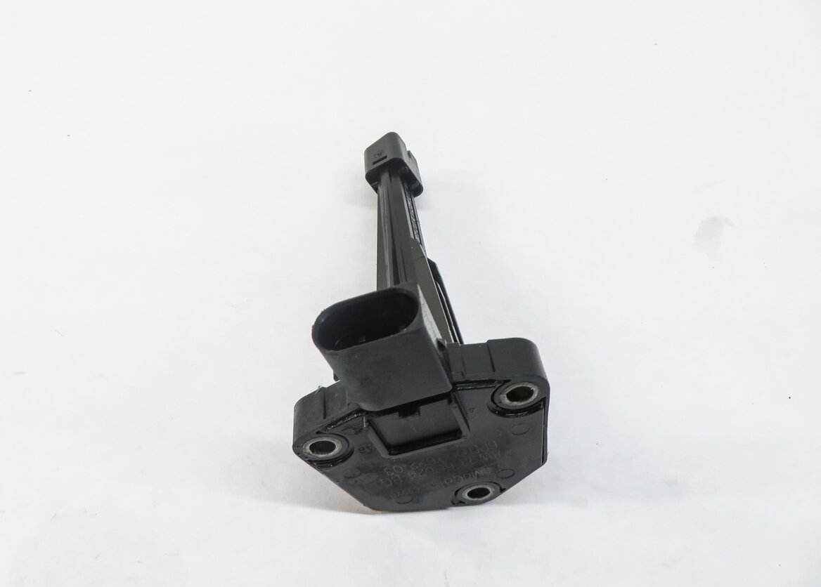 Thumbnail 2: 2011 RANGE ROVER (L322) 5.0L AJ133 SUPERCHARGED V8 ENGINE OIL LEVEL SENSOR
