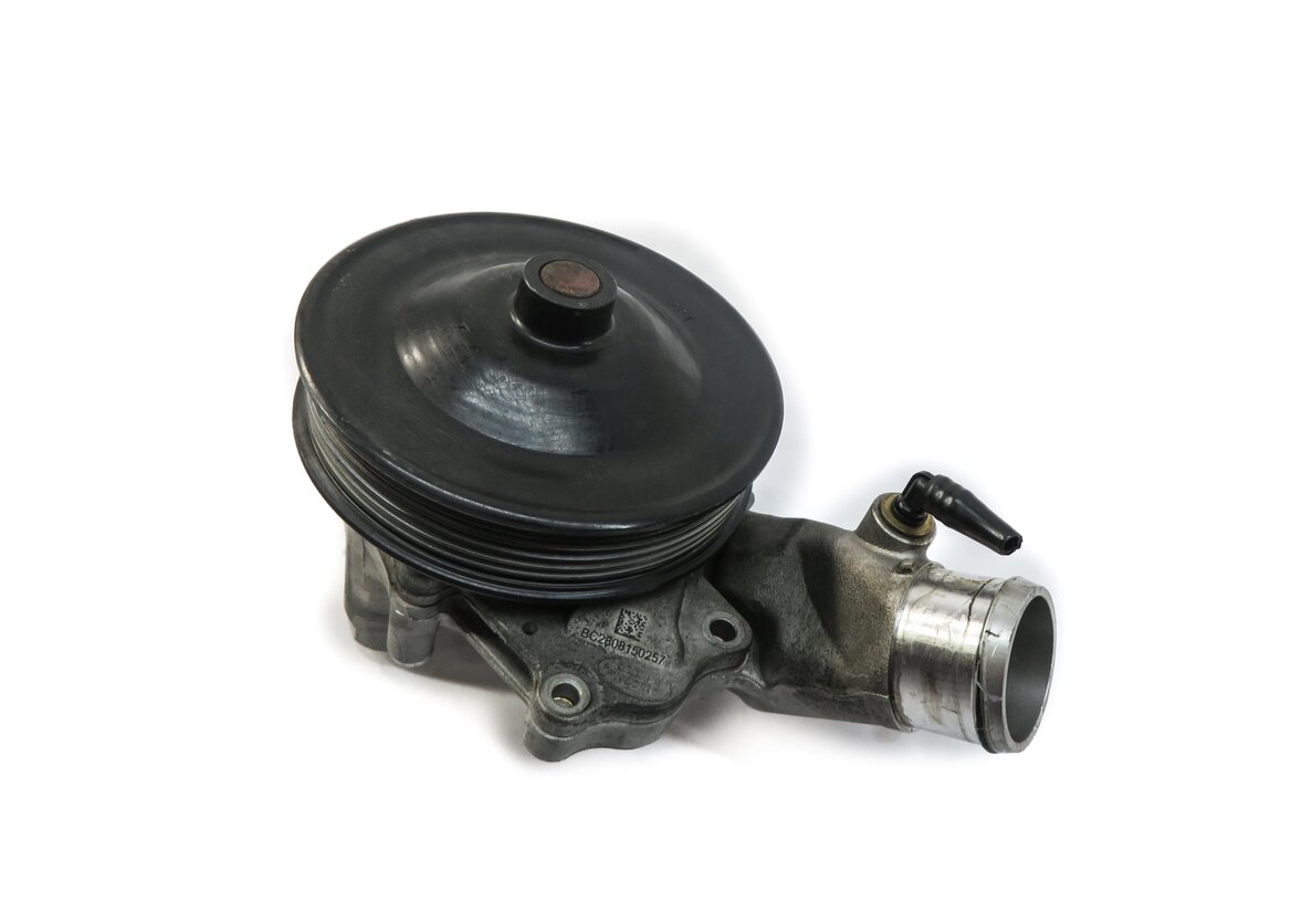 2010-2017 LR4 - RANGE ROVER SPORT (L320 L322 L494 L404) 3.0L / 5.0L - WATER PUMP