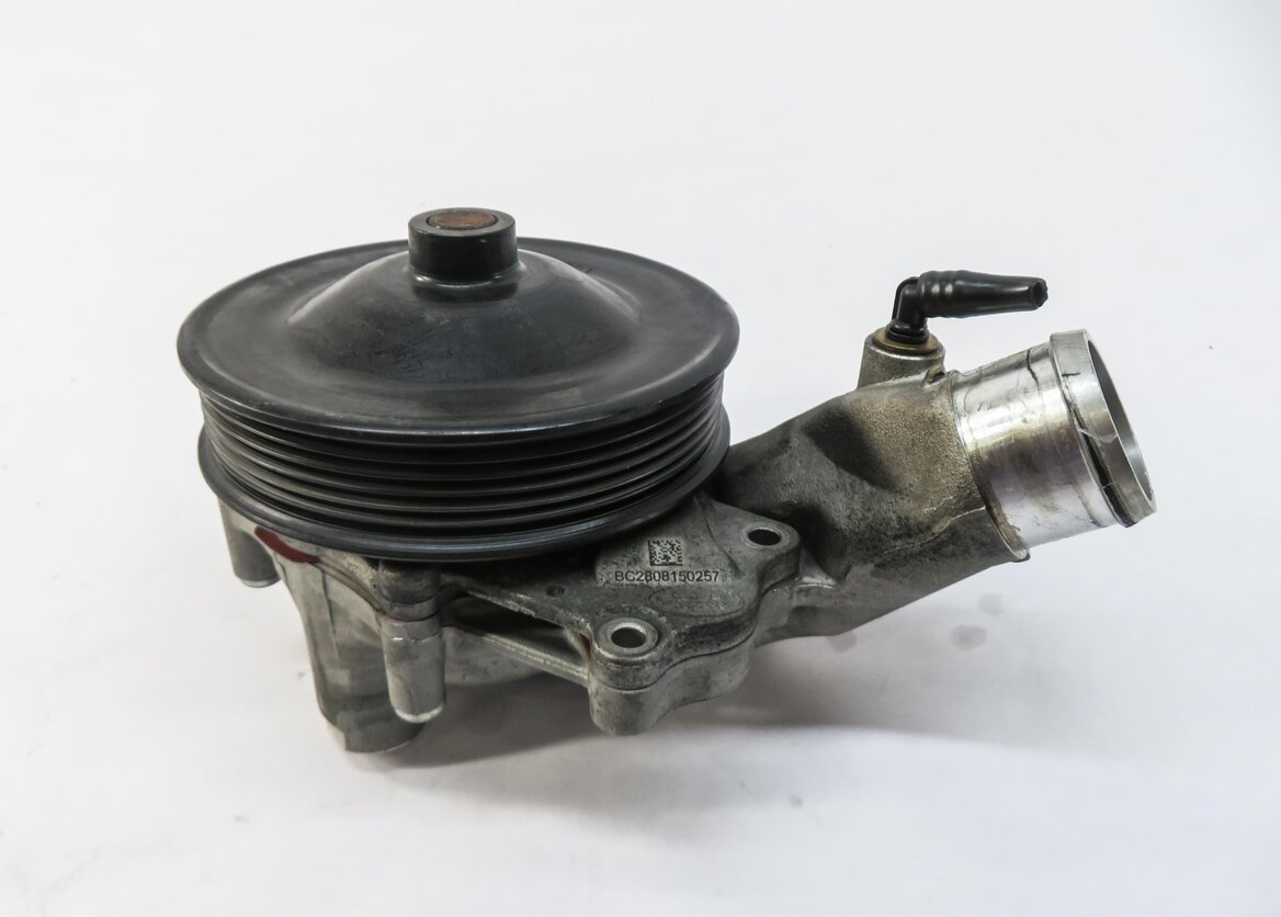 Thumbnail 2: 2010-2017 LR4 - RANGE ROVER SPORT (L320 L322 L494 L404) 3.0L / 5.0L - WATER PUMP