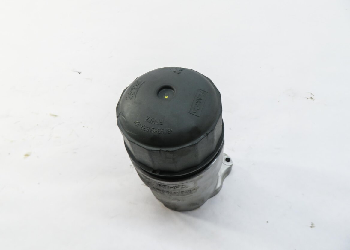 Thumbnail 2: 2011 RANGE ROVER (L322) 5.0L AJ133 SUPERCHARGED V8 ENGINE OIL FILTER HOUSING