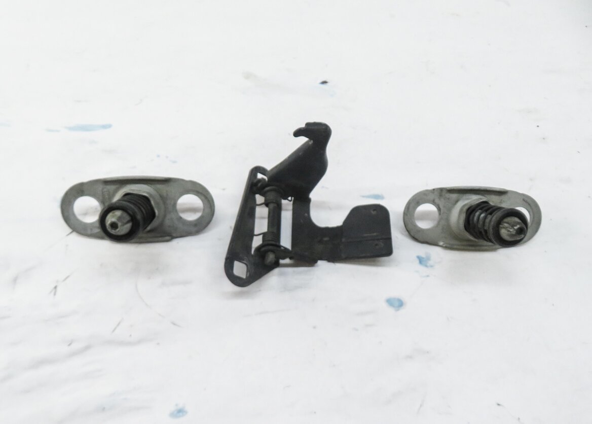 Thumbnail 2: 2011 RANGE ROVER (L322) FRONT HOOD SAFETY LATCH SPRING SET