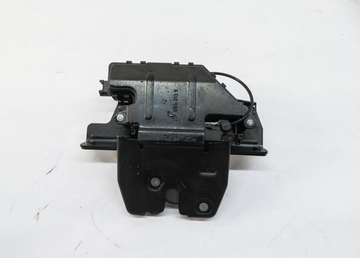 Thumbnail 2: 2011 RANGE ROVER (L322) REAR TRUNK LOCK LATCH ACTUATOR