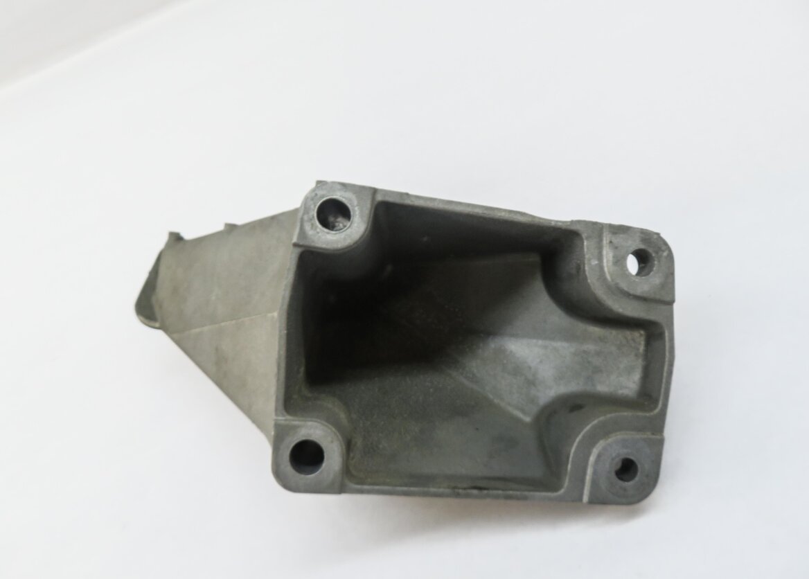 Thumbnail 8: 2011 RANGE ROVER (L322) 5.0L AJ133 SUPERCHARGED ENGINE MOTOR MOUNT BRACKET SET