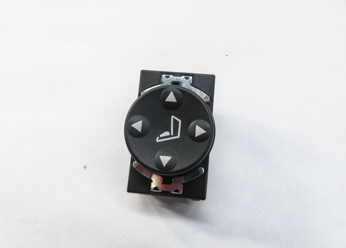 Thumbnail 3: 2011 RANGE ROVER (L322) RIGHT FRONT PASSENGER MEMORY SEAT ADJUSTMENT SWITCH
