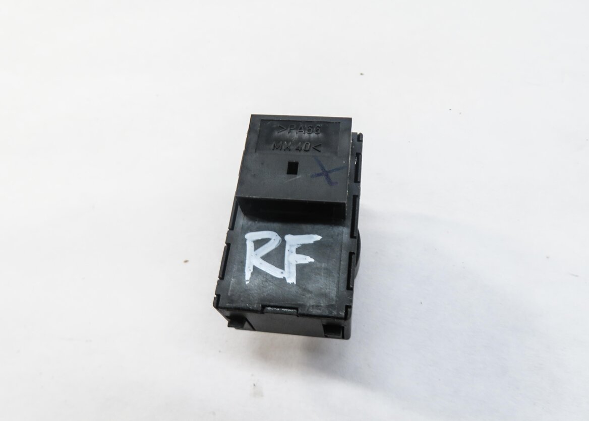 Thumbnail 4: 2011 RANGE ROVER (L322) RIGHT FRONT PASSENGER MEMORY SEAT ADJUSTMENT SWITCH