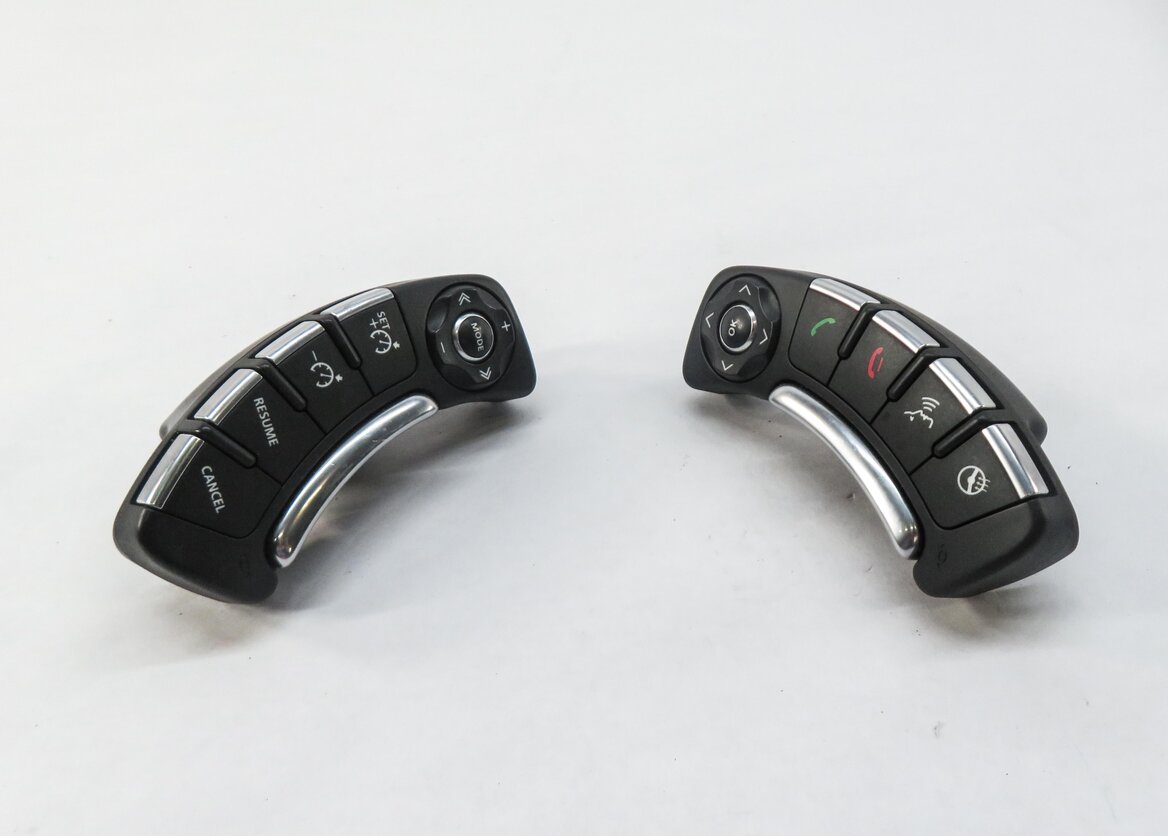 Thumbnail 4: 2010-2012 RANGE ROVER (L322) STEERING WHEEL CRUISE CONTROL SWITCH BUTTON SET