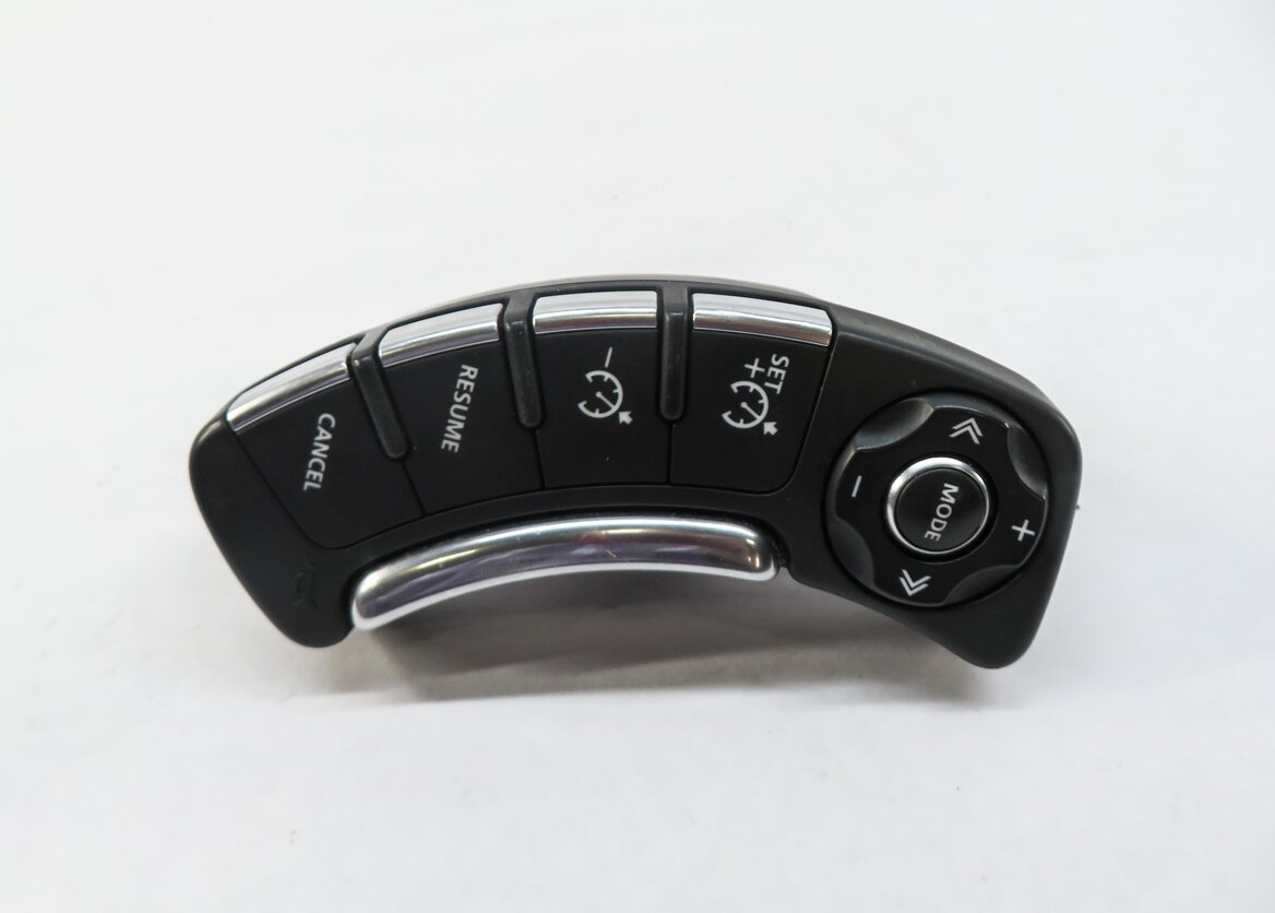 Thumbnail 8: 2010-2012 RANGE ROVER (L322) STEERING WHEEL CRUISE CONTROL SWITCH BUTTON SET