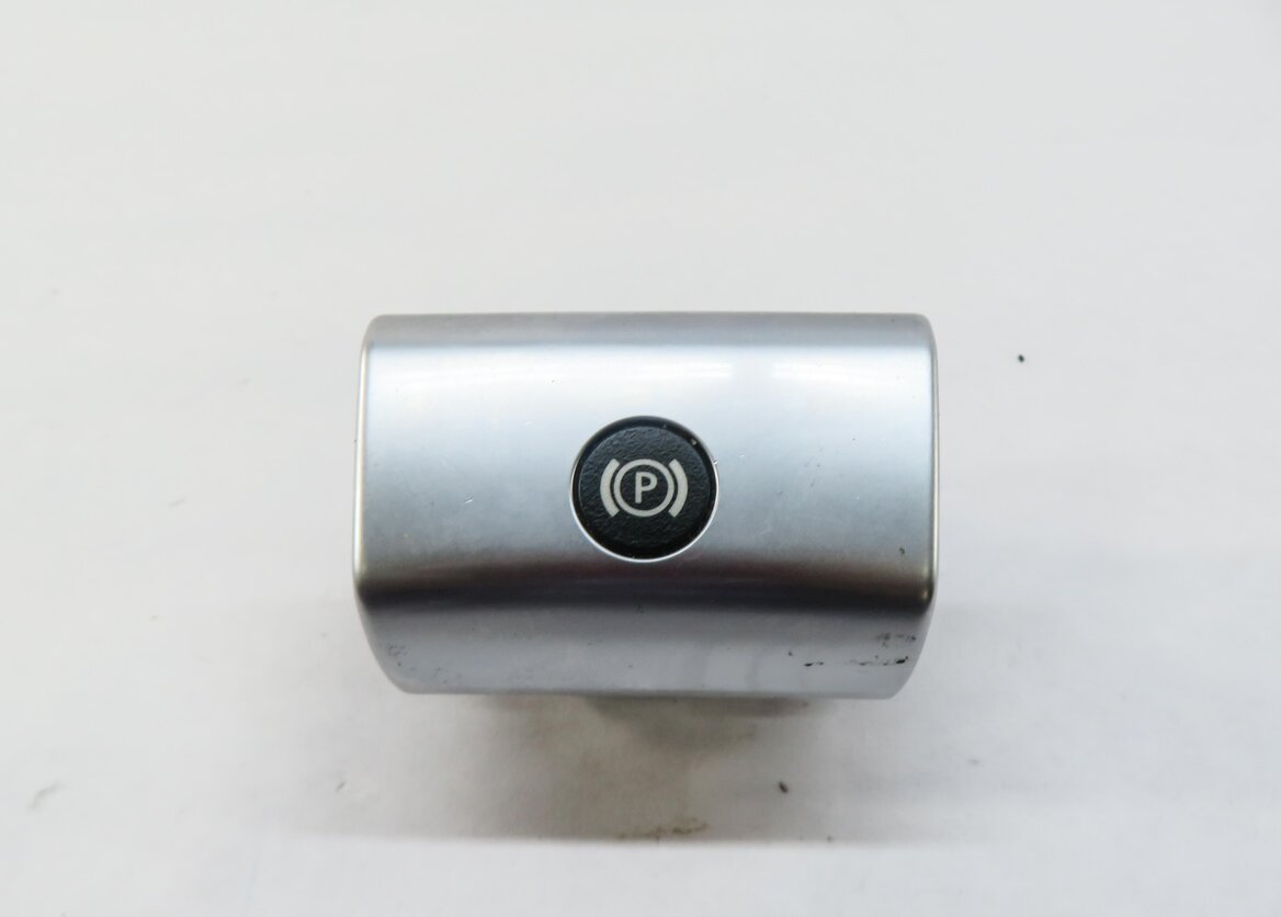 Thumbnail 3: 2011 RANGE ROVER (L322) PARKING BRAKE SWITCH BUTTON