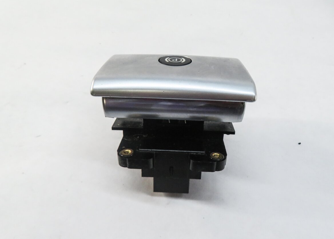 Thumbnail 4: 2011 RANGE ROVER (L322) PARKING BRAKE SWITCH BUTTON