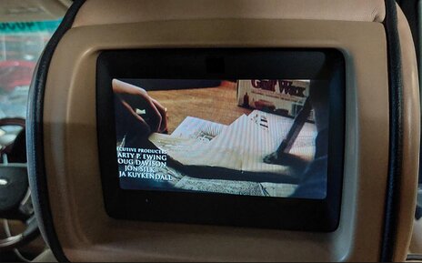 Thumbnail 2: 2006-2012 RANGE ROVER SPORT (L320 L322) RIGHT FRONT HEADREST TV SCREEN (BEIGE)